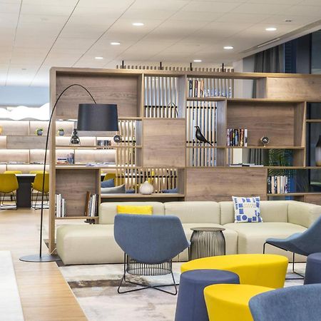 Отель Courtyard By Marriott Edinburgh West Экстерьер фото